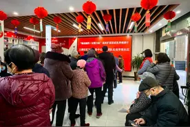 泰山区上高街道学苑社区开展居家医养定期回访暨全民健康查体活动图片