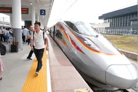 我国铁路营业里程突破16万公里图片