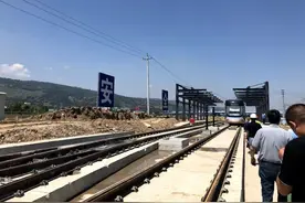 记者观察 | 有轨电车项目为何会冰火两重天图片