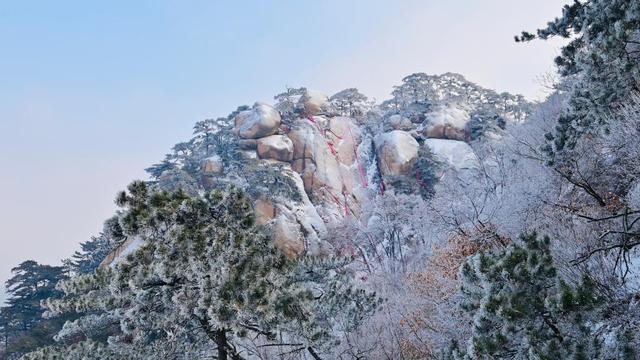 辽宁鞍山：冬日胜景揽客来