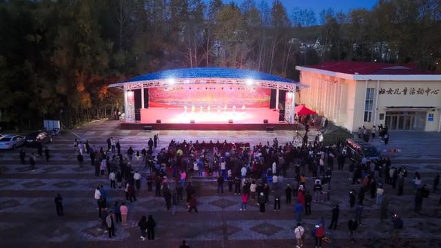 2025呼中五花山森林穿越季篝火晚会盛大举行