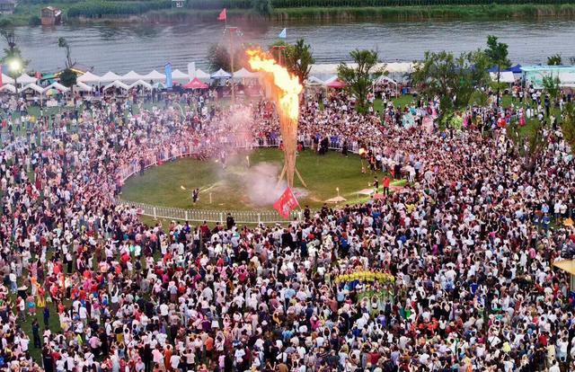 曲靖清凉好生活丨这个夏天，麒麟区彻底燃爆了！