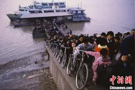 （身边的变化）武汉轮渡之变：跨越时空承载江城记忆图片