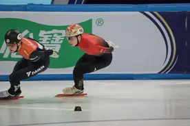 短道速滑世锦赛男子1500米刘少昂摘铜图片