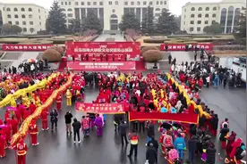 胶东四地非遗秧歌乳山“斗舞”闹元宵图片