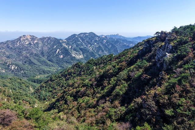 临沂：蒙山龟蒙景区秋色宜人