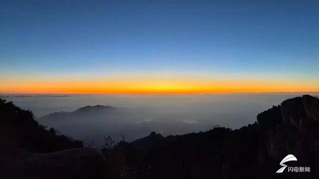 组图丨守得云开见日升 雨后泰山美出天际