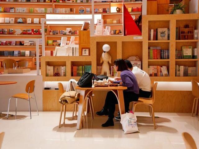 威海这两个过冬据点，看书看海治愈满分