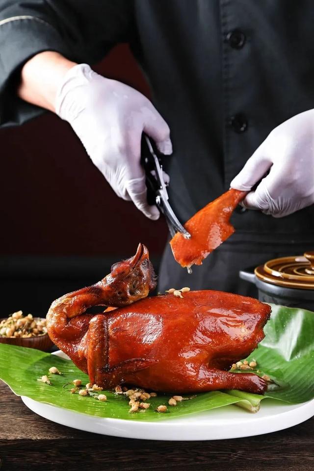 邓紫棋南宁演唱会良庆逛吃全指南！老友粉螺蛳粉柠檬鸭粉饺酸嘢……