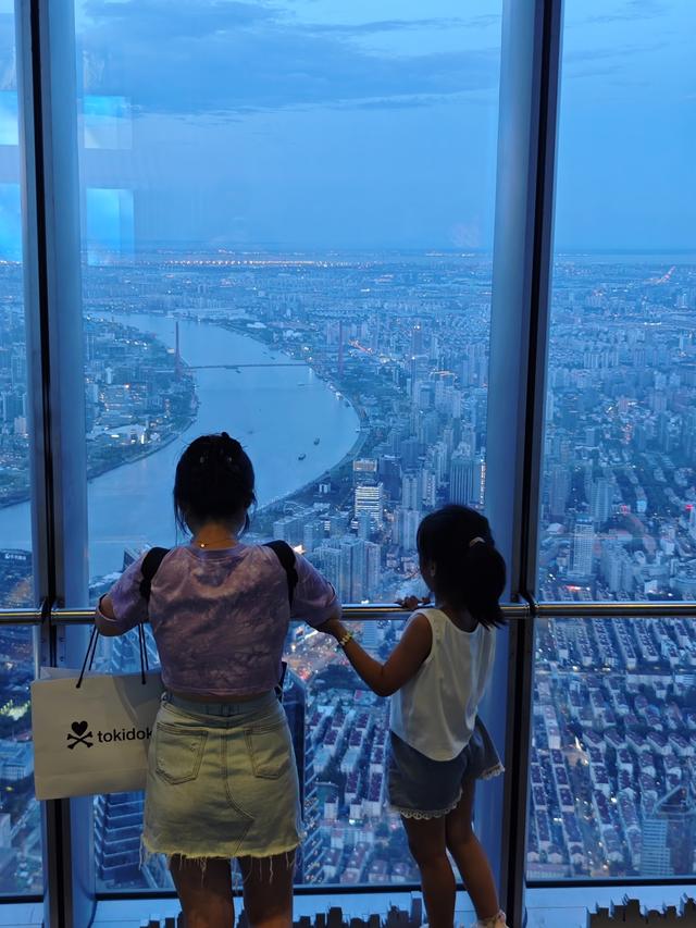 品区·周末侃｜高楼观光项目接连开放，魔都“云端之旅”火热背后