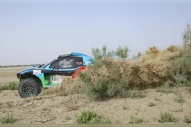 （体育）赛车——2025中国环塔国际拉力赛第五赛段赛况图片