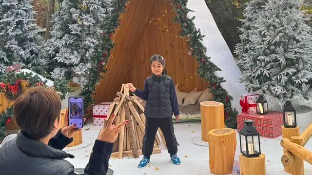 雪屋+萌宠+飘雪！宝山暖冬玩法太绝了~
