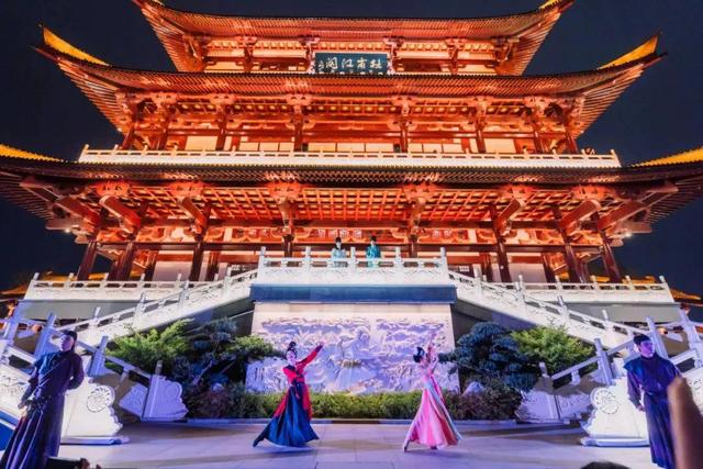 夜游长沙！28℃！