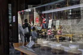 成向阳：眼中人图片