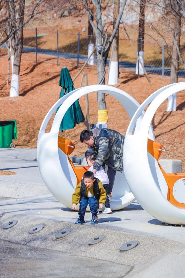 本周六锁定汤山矿坑！看免费演出逛热闹市集，2026「水韵江苏・邀您过大年」我们不见不散！