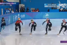 张楚桐夺得亚冬会短道速滑女子1000米铜牌图片