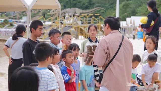 国庆黄金周亲子游：贵阳清镇恐龙小镇8天预计迎7万人
