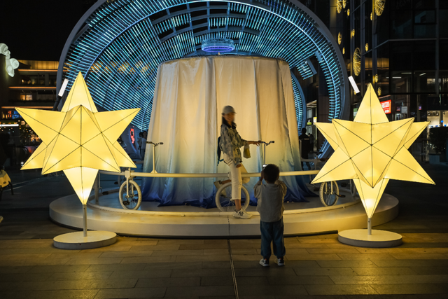 不愧是南山！深圳湾夜景彻底变了，光影艺术季来了