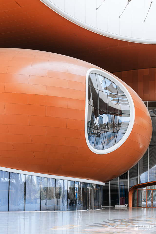 先睹为快！深圳巨型新地标启用，就在明天！