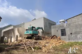 畅通老厝区清拆道路，潮安赤凤松水村三兄弟主动拆除11间老房丨百千万·“潮”前跑图片