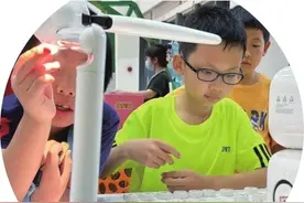 端午来深圳市青少年活动中心打卡黑科技图片