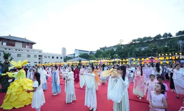 庆城县“岐黄周祖·一脉相承”文化盛典盛大举行，10万余民众共襄千年传承