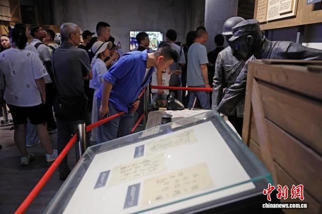 上海四行仓库抗战纪念馆迎参观热