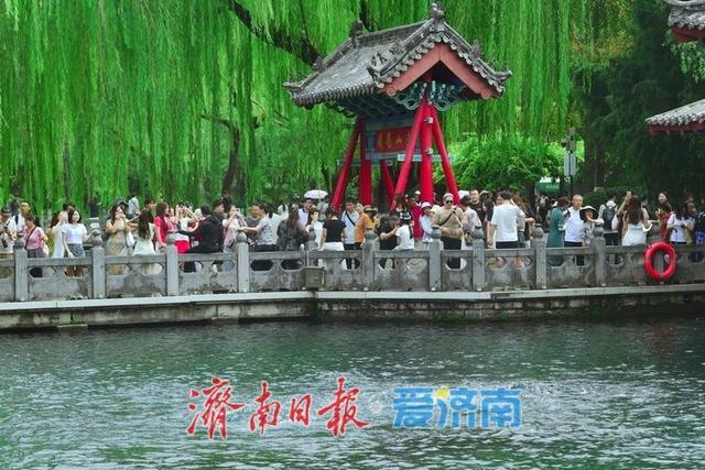 一年四季 泉在济南丨水涌若轮，趵突泉实现连续喷涌22周年成定局