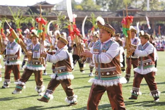 融水芦笙斗马节的精彩活动上柳州日报啦