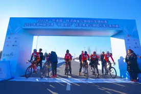 速度激情 “骑”乐无穷 200余名骑手齐聚航空港双鹤湖图片