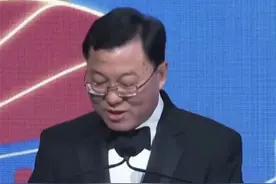 谈中美经贸 我驻美大使借用《哪吒2》台词图片