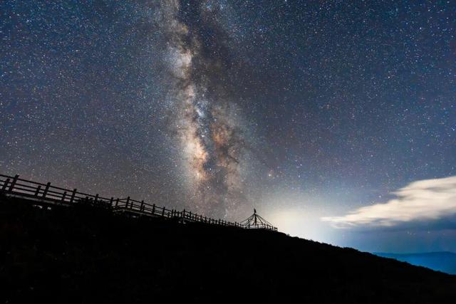 中国大陆首个！黄龙国家级风景名胜区获国际暗夜公园认证——璀璨星空下的生态典范，全球瞩目的暗夜之美