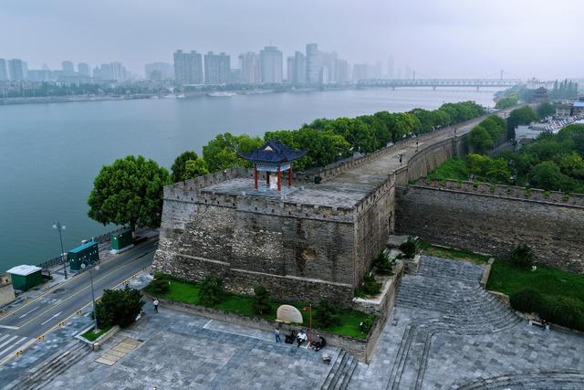 “华夏第一城池”——襄阳古城