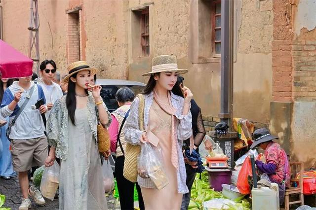 旅居红河 村长有请 | 来红河体验“檐下听岁月·湖上枕光阴”之旅