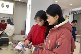 3C产品购新补贴青岛第一单花落莱西图片