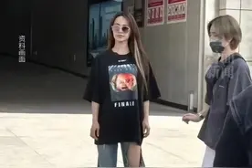 蔡依林乘轻轨监控画面流出引质疑，重庆轨道交通：正进一步核实处理，应为内部人员所为图片