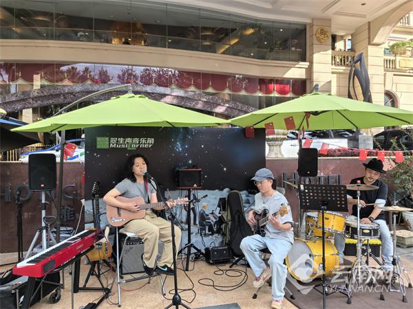 昆明国庆文旅亮点纷呈 假日“新场景”人气升温