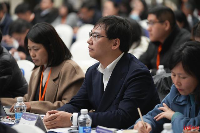 第五届成都都市圈建设论坛在蓉举办 聚力建强高地承载、培育同城生态