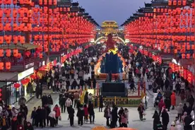 滨州惠民：多元活动吸引12.3万游客畅玩不夜城图片