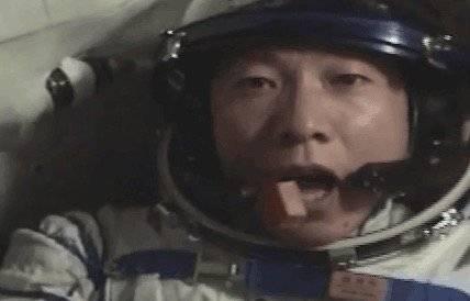 太空烧烤首秀！来看中国航天员20多年“太空吃播”进化史