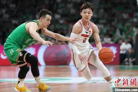 CBA半决赛第二回合：辽宁本钢不敌广东华南虎图片
