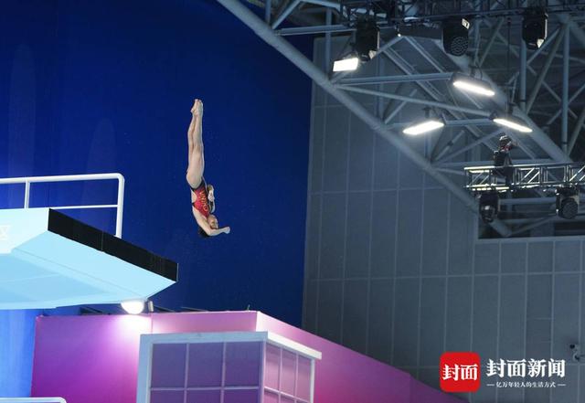 十五运女子团体10米跳台，四川代表队选手获第二名、第四名