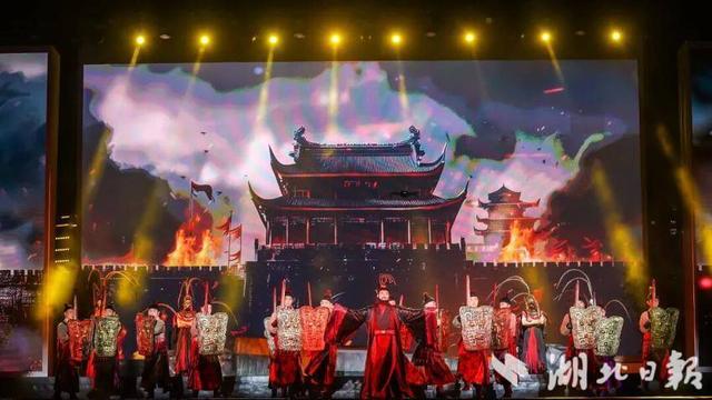 文旅绘秋卷 村晚韵竹山——2025年湖北省“荆楚四季村晚”秋季示范活动落幕