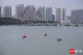 海南省第七届少数民族传统体育运动会龙舟项目三亚队夺冠图片