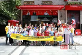 亚心医院携手武汉杜莎夫人蜡像馆，开展护“心”公益科普活动图片