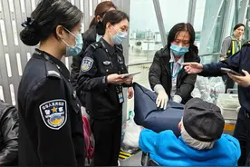 浙江杭州边检站“生命速递”再显担当！七旬旅客突发急症，绿色通道1分钟极速救援图片