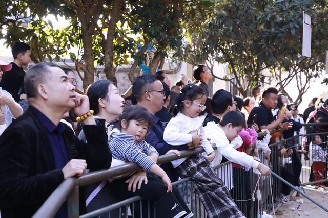 凯里：老景新IP  冬日旅游热力足