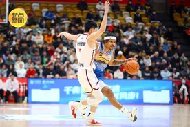 首届CBA俱乐部杯决赛阶段在西安开赛 新疆102比83浙江闯进四强图片