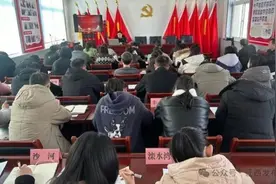 理论与实践结合  分享与交流同步    栗乡街道组织举办社区干部素质提升培训班图片