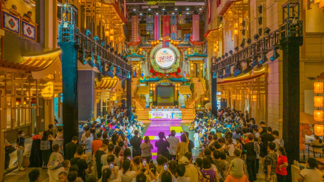 演唱会没嗨够？转场美兰这10个地方！火星人与KatyCats的游玩攻略→